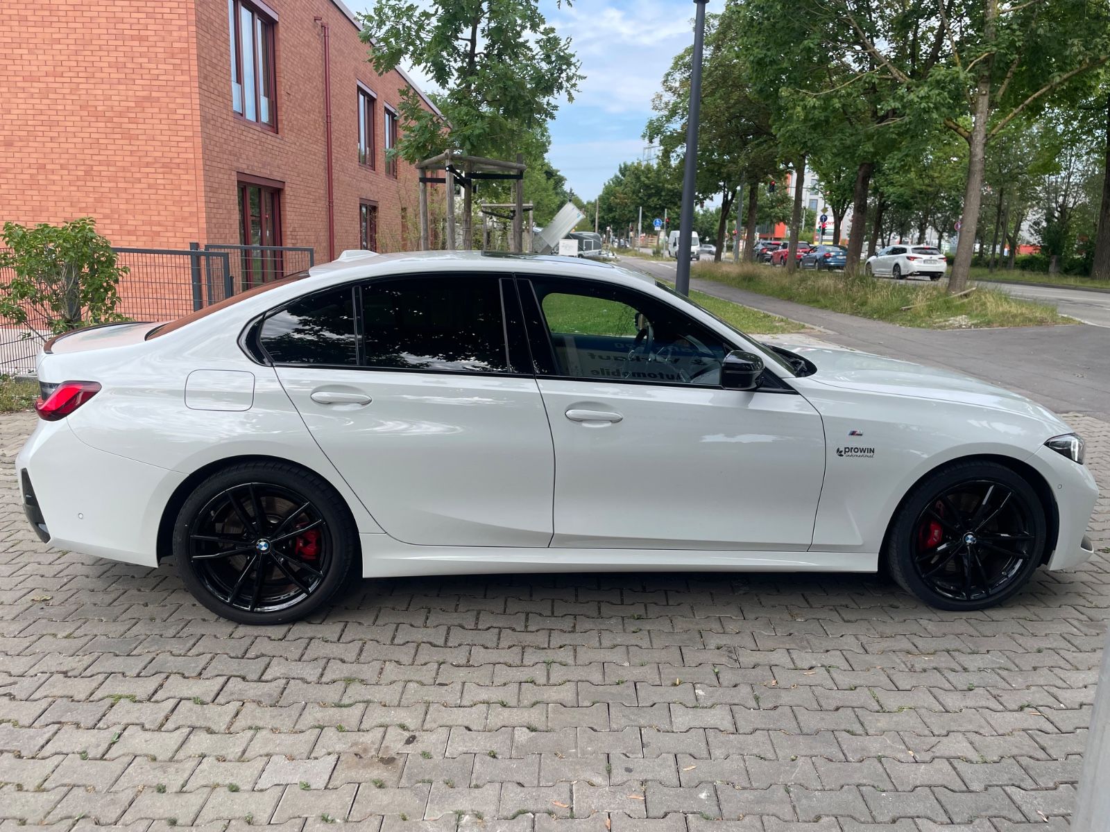 BMW 330 i xDri*MSport* Sit-Memory*Glass-Dach*Comfort
