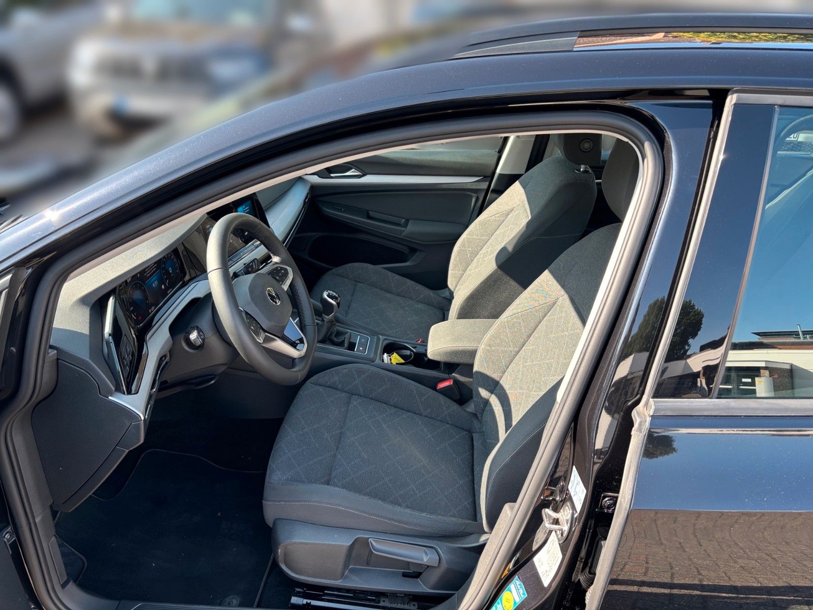 Volkswagen Golf VIII Variant Life - Samsaru's Car Outlet
