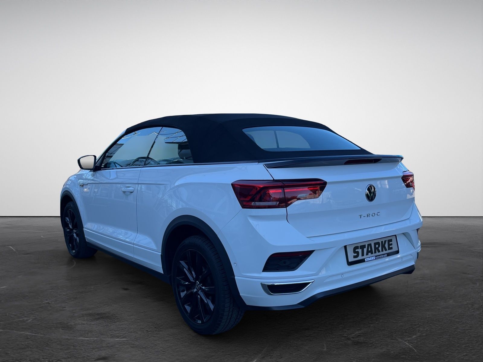 Volkswagen T-Roc 1.5 TSI DSG R-Line Black - Samsaru's Car Outlet