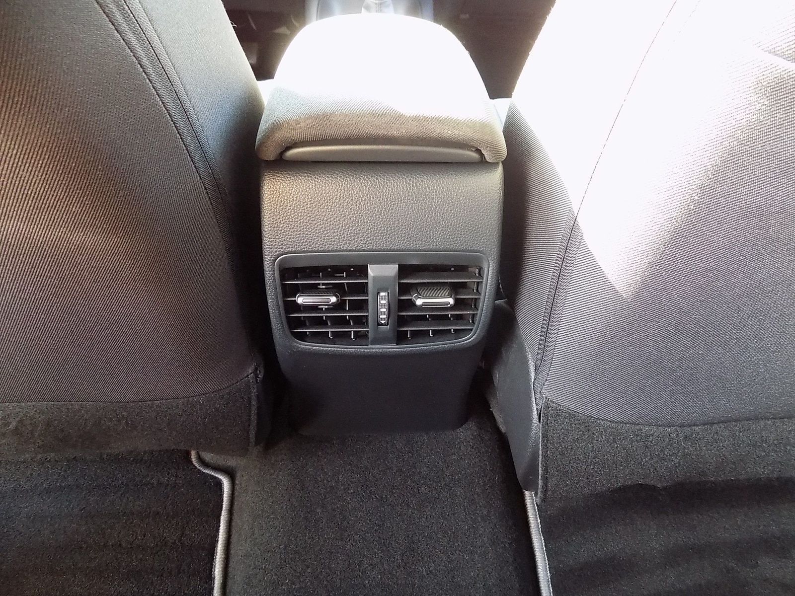 Toyota Corolla Touring Sports 2.0 l Hybrid Team D - Samsaru's Car Outlet