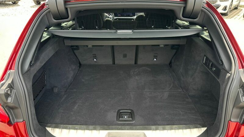 BMW 330e xDrive Touring M Sport Pro AHK ACC 360 PANO