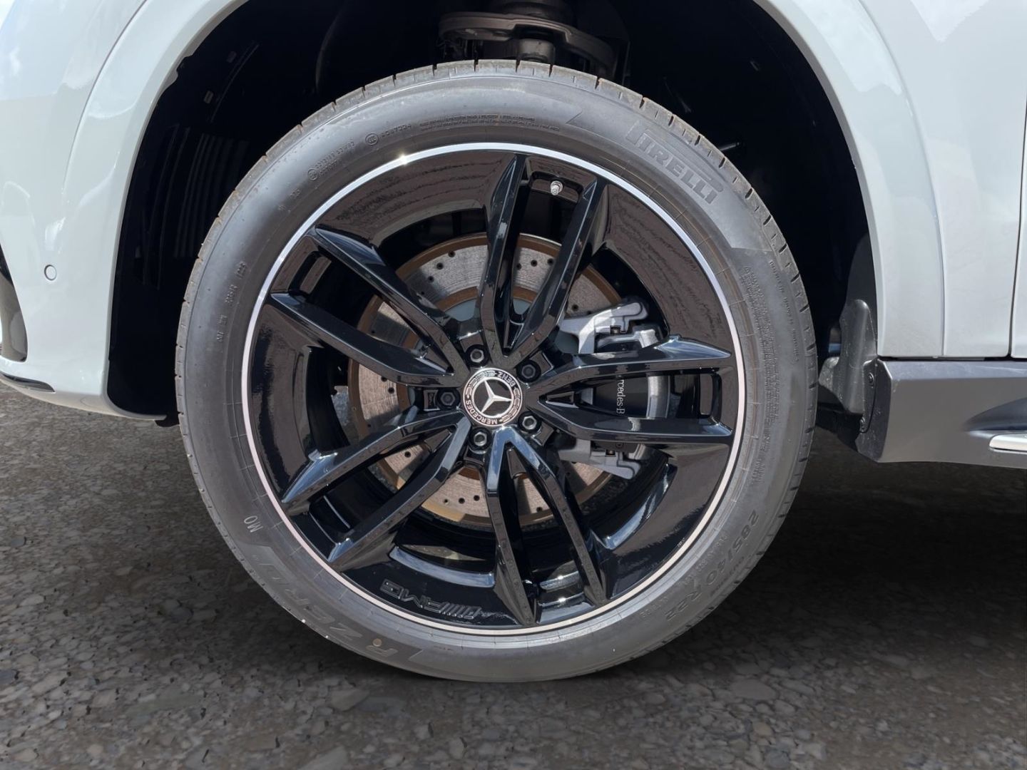 Mercedes-Benz GLE 450 d 4M AMG NIGHT AHK PANO FAP BUR AIRM.360
