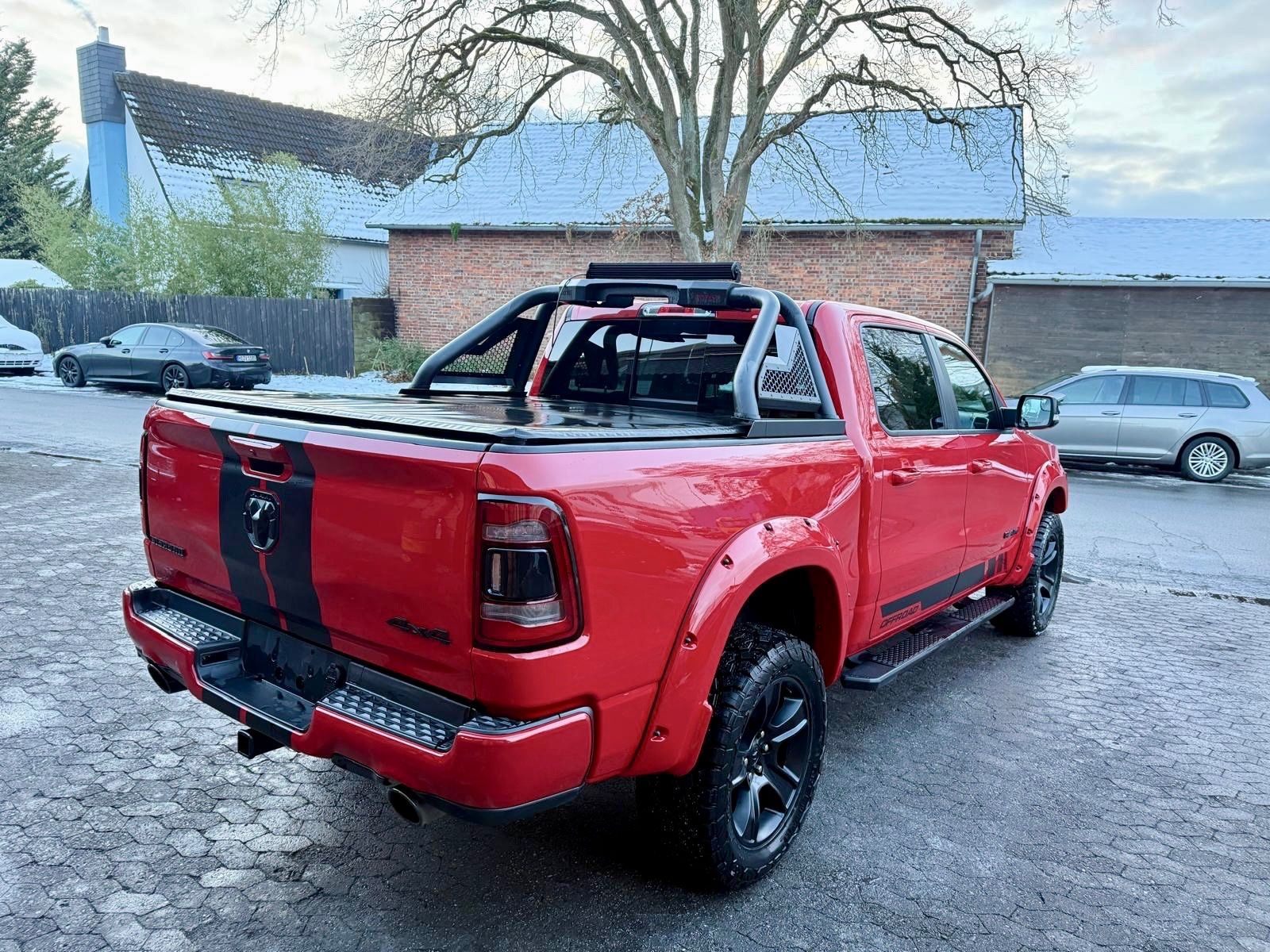 Dodge SPORT*ROLLBAR*OFFROAD*LIFT*AHK*NAVI*4X4*GARANTIE