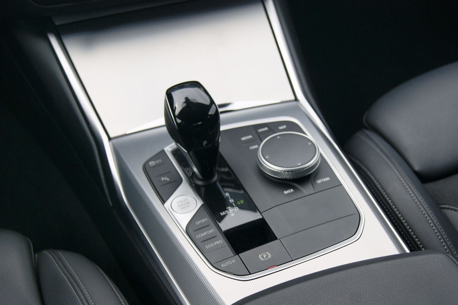 BMW 320d LIM SPORT-LINE - Samsaru's Car Outlet