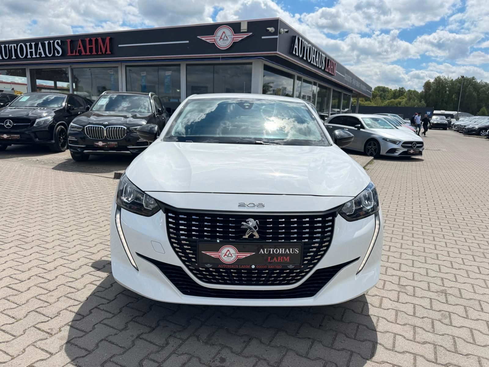 Peugeot 208 Active Pack PURETECH - Samsaru's Car Outlet