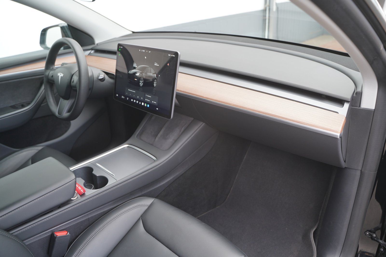 Tesla Model Y Long Range AWD *AHK*Mwst. ausweisbar*