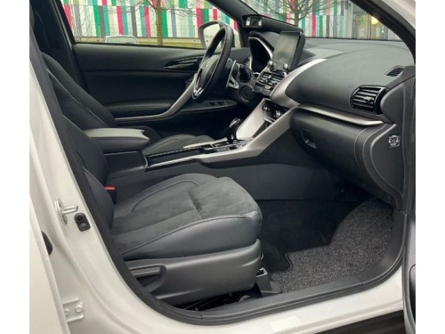 Mitsubishi Eclipse Cross Plus Select Black Hybrid 4WD 2.4 M