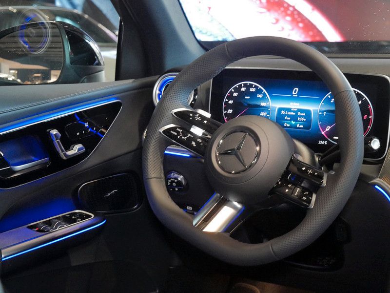 Mercedes-Benz GLC 200 d 4M AMG NIGHT MEMO 360 AHK DISTR KAMERA