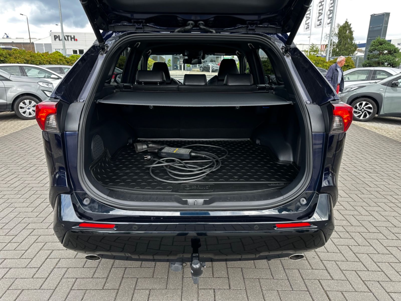 Toyota RAV 4 Plug-in Hybrid 4x4 Executive - Samsaru's Car Outlet