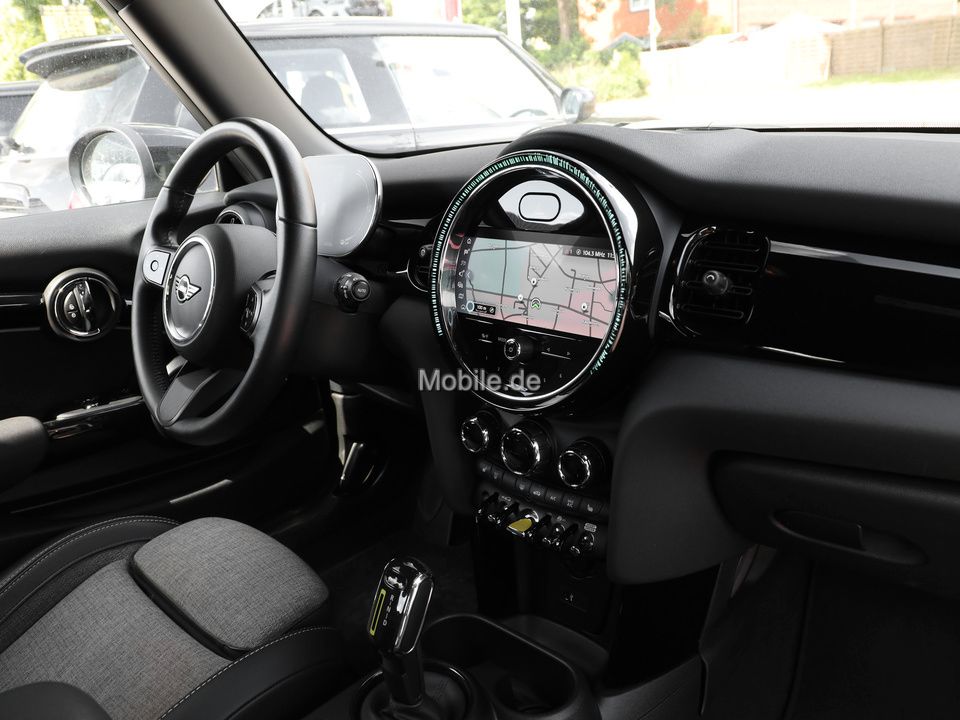 MINI Cooper SE Classic - Samsaru's Car Outlet