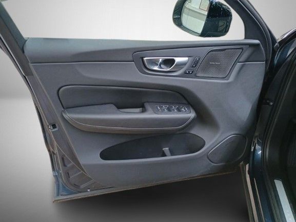 Volvo XC60 Ultimate Dark*LuftFW*21Zoll*Massage*Standh*