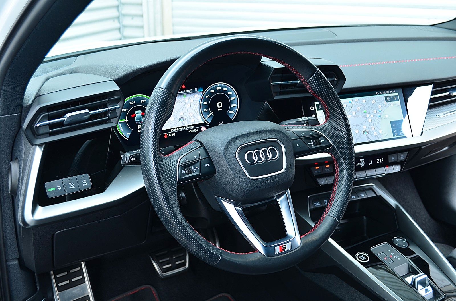 Audi A3 SB 40 TFSI e S.line - Samsaru's Car Outlet