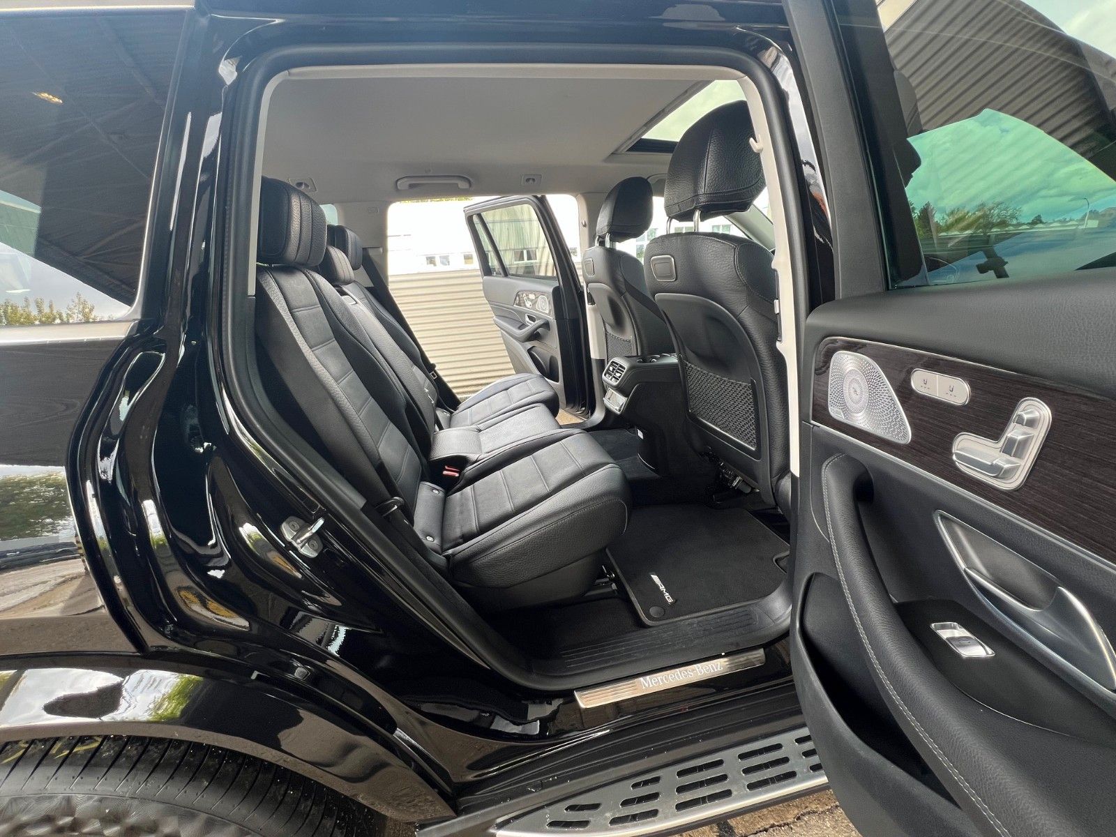 Mercedes-Benz GLS 580 4M AMG-LINE - Samsaru's Car Outlet