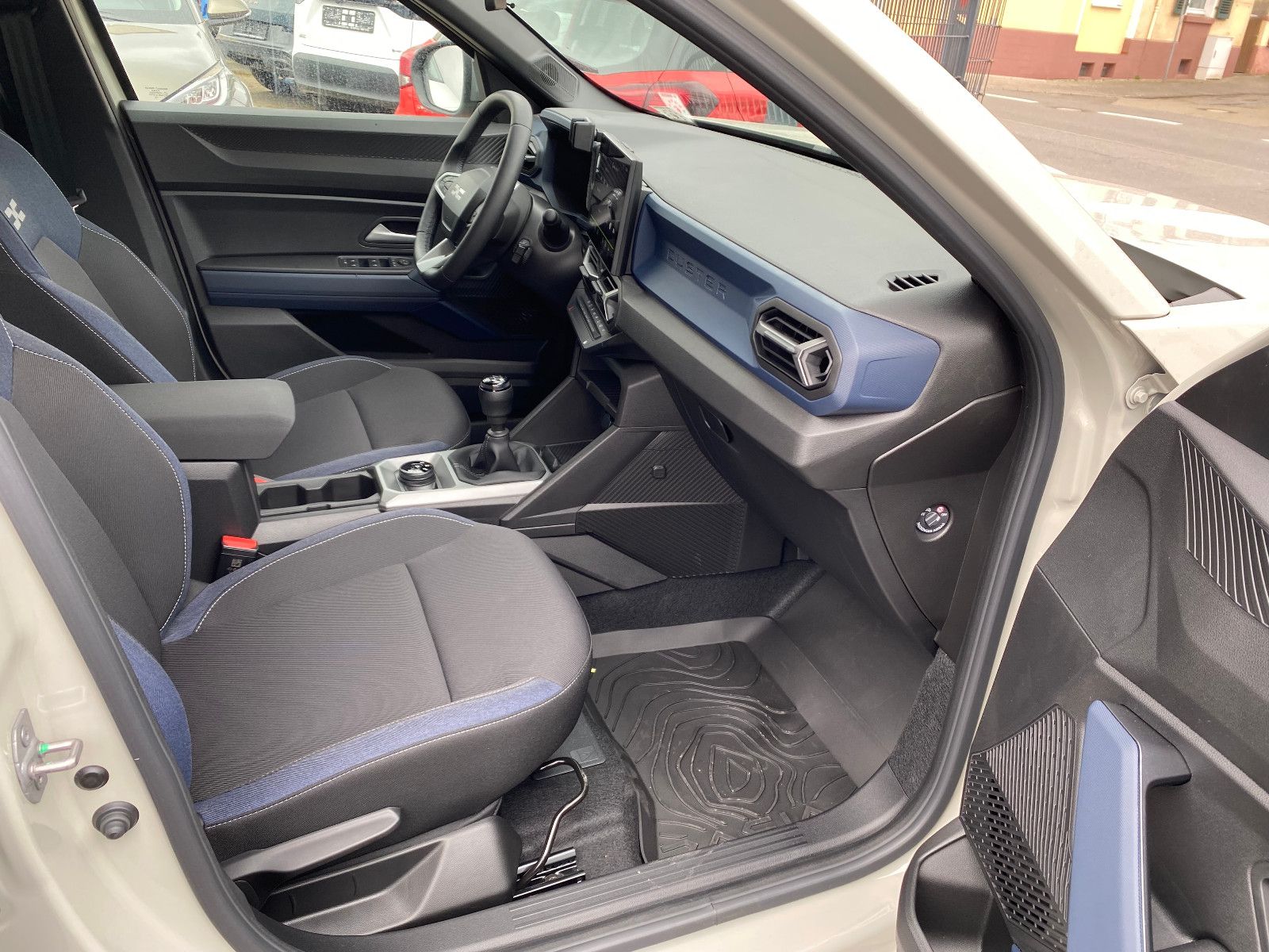 Dacia Duster 4x4 - Samsaru's Car Outlet