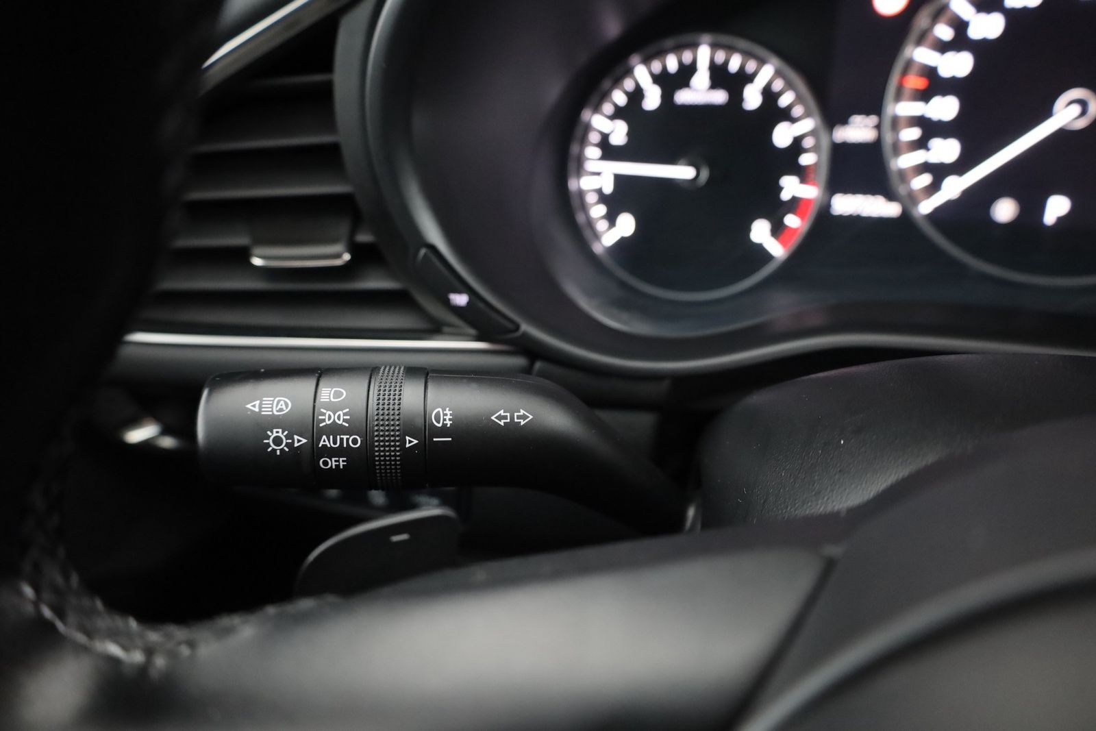 Mazda 3 2.0 SKYACTIVE-X LED Navi 360° ACC Leder Bose
