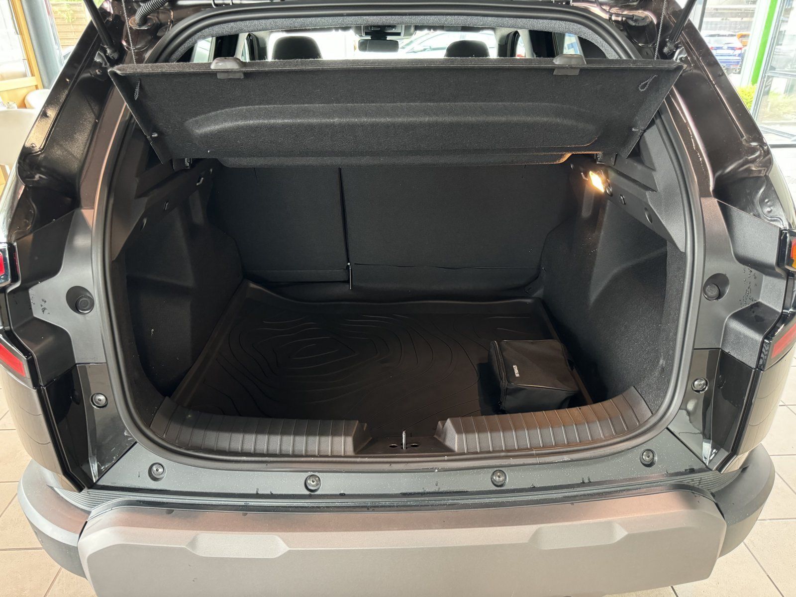 Dacia Duster NEW Hybrid 140 4x2 Extreme - Samsaru's Car Outlet