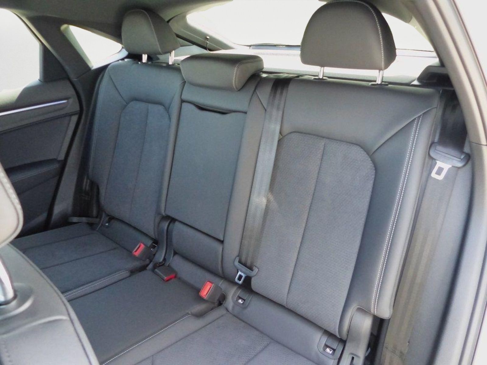 Audi Q3 Sportback 40 TFSI quattro S-tronic S line - Samsaru's Car Outlet