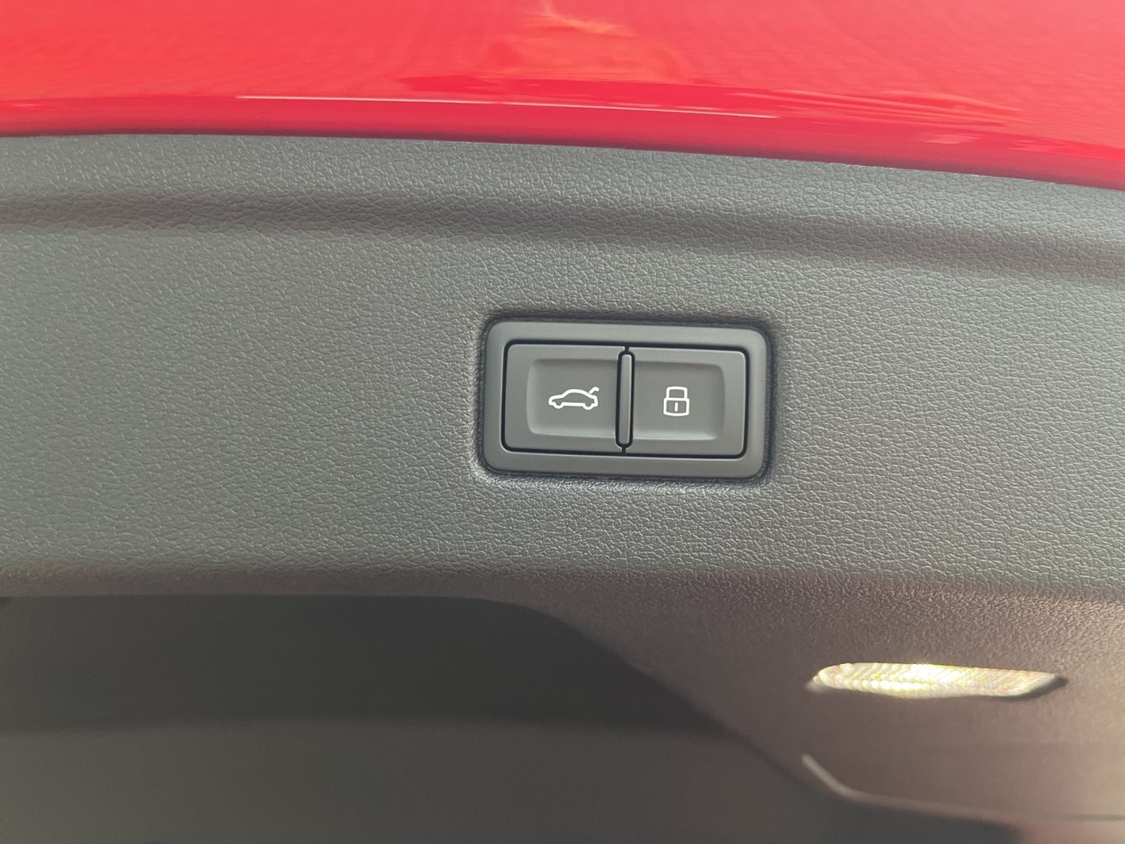 Audi A5 Sportback 40 TDI QUATTRO S-LINE+AHK+PANO+MATR