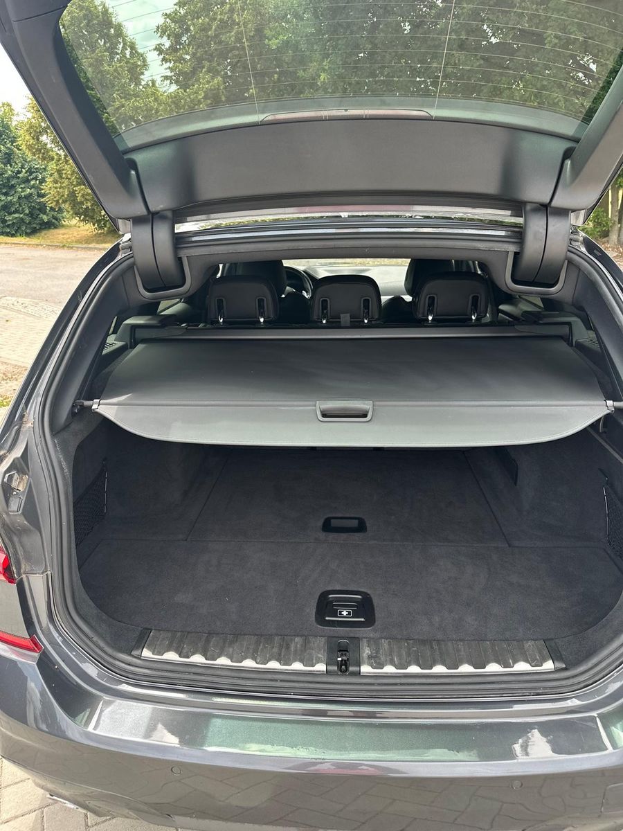 BMW 320 d Touring M Sport - Samsaru's Car Outlet