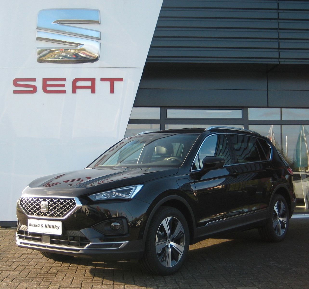 Seat Tarraco Xperience 1.4 e-Hybrid - Samsaru's Car Outlet