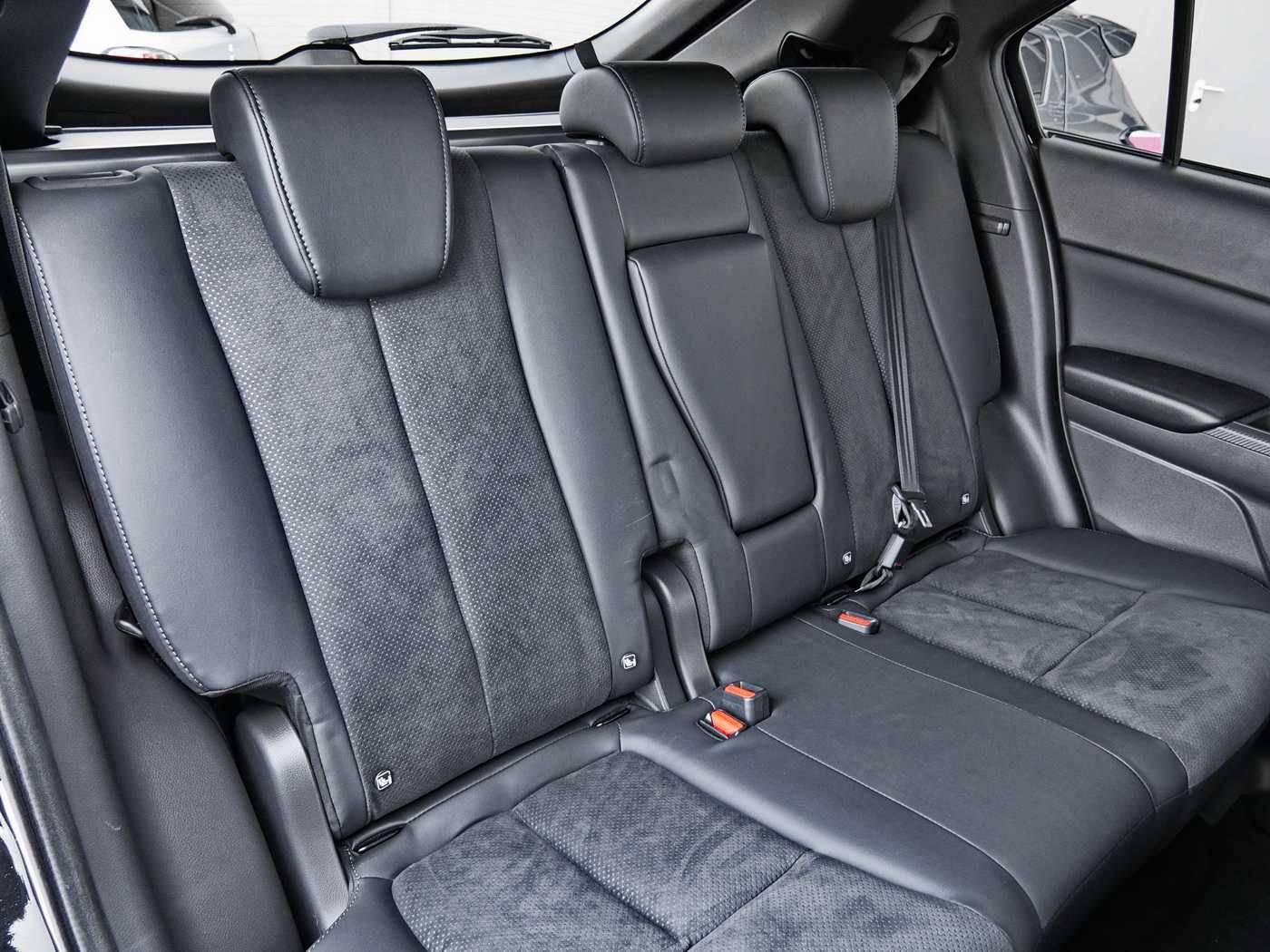 Mitsubishi Eclipse Cross Plug-In Hybrid Select Black ALLRAD