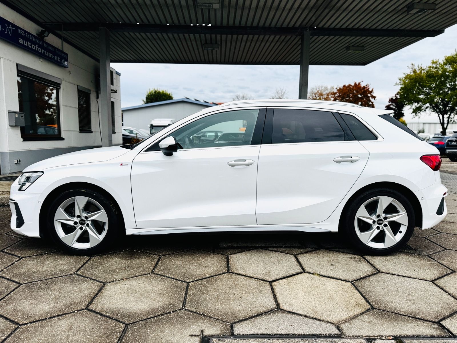 Audi A3 Sportback 40 TDI quattro S-LINE/ACC/MATRIX