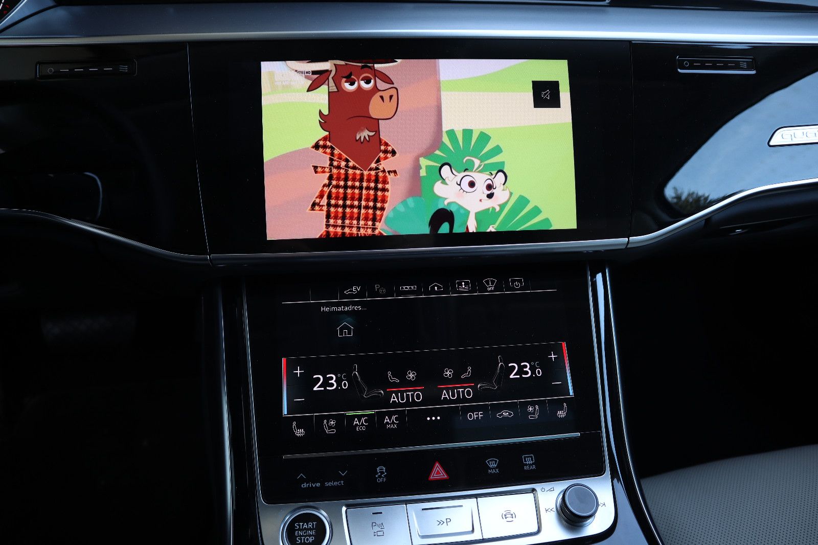 Audi A8L 60 TFSI e lang BLACK - Samsaru's Car Outlet