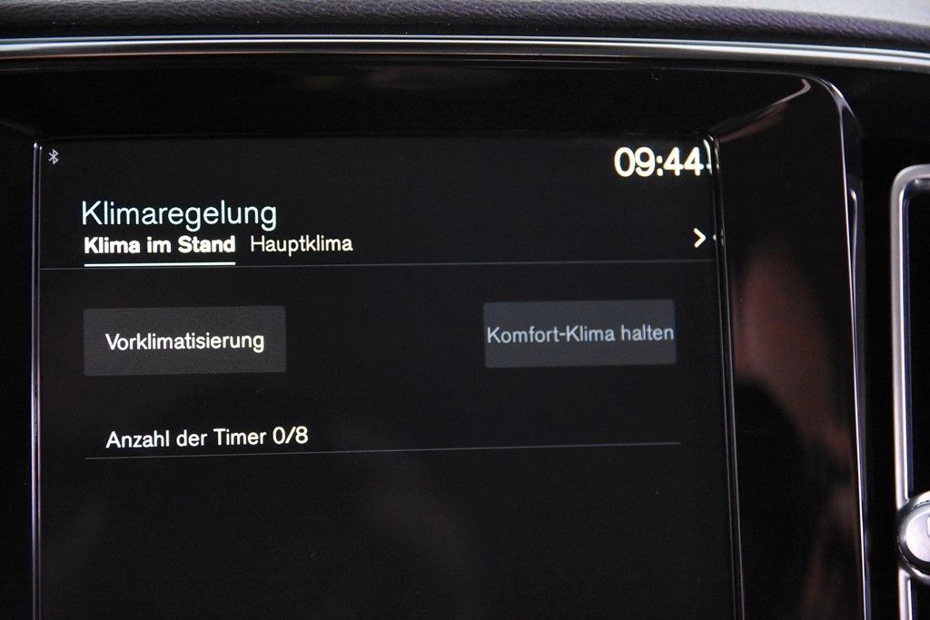 Volvo XC40 T4 Recharge Inscription - Samsaru's Car Outlet