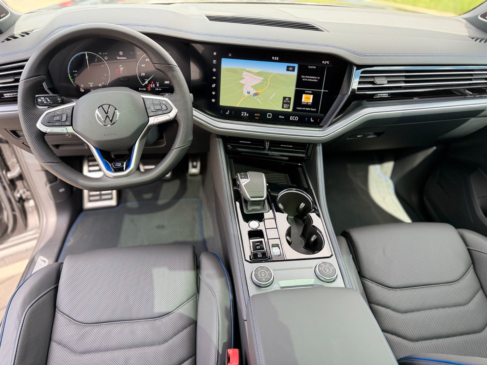 Volkswagen Touareg R eHYBRID+FINAL EDITION+AHK+PANO