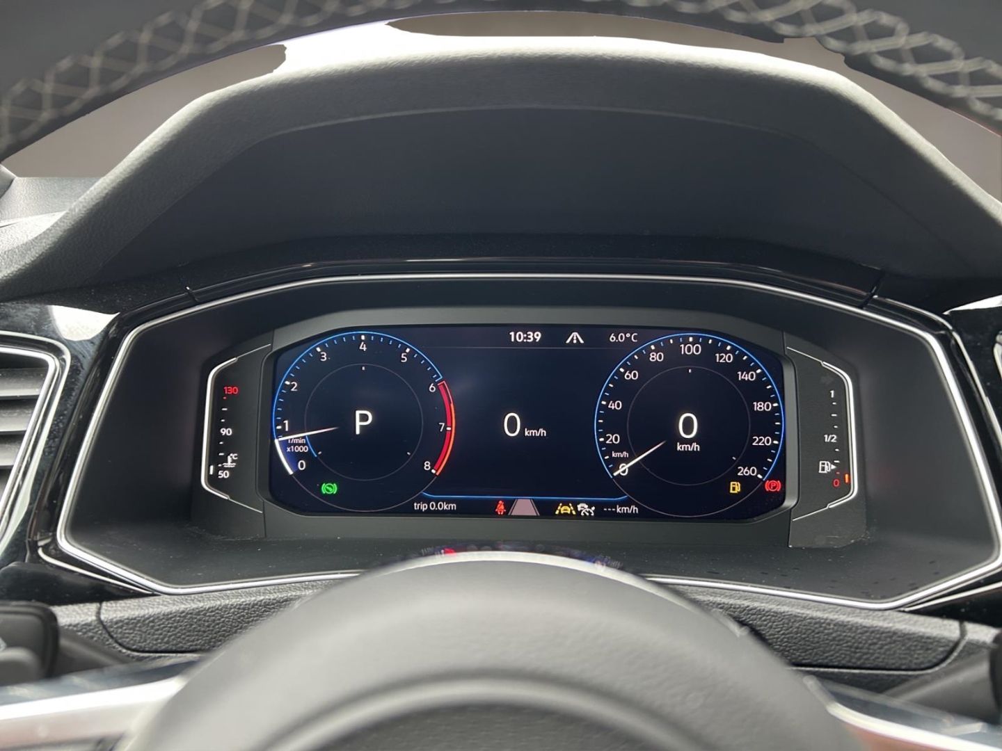 Volkswagen T-Roc Sport 1.5 TSI DSG - Samsaru's Car Outlet