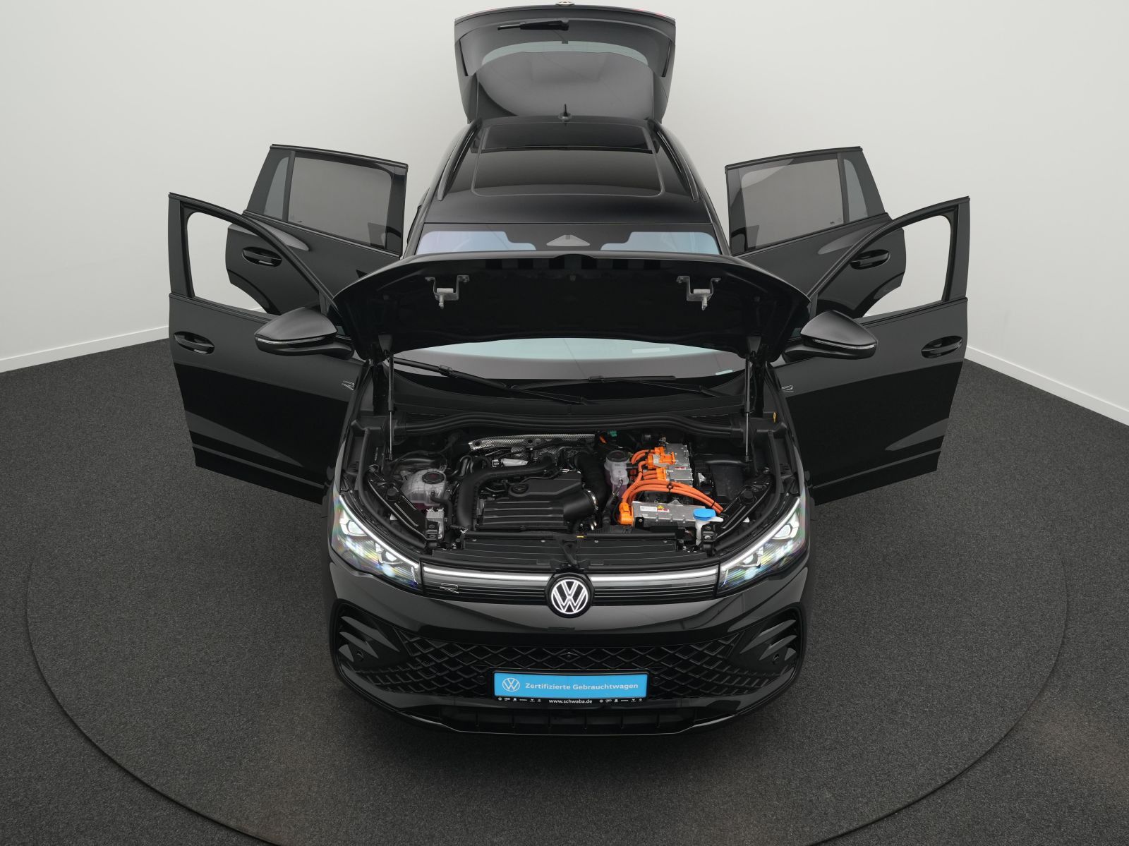 Volkswagen Tiguan R-Line 1.5TSI eHybrid IQ.LIGHT*HARMAN*20"