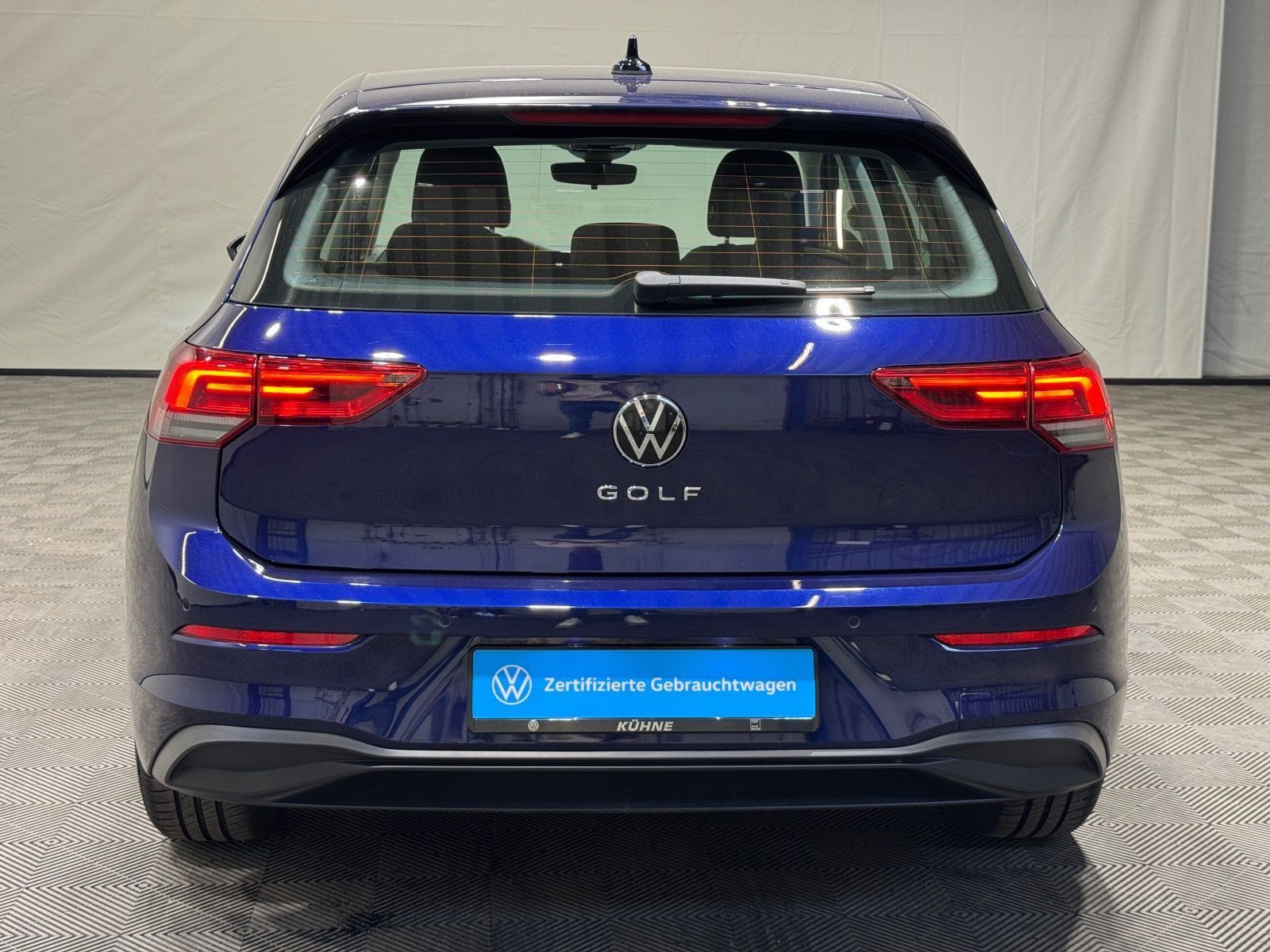 Volkswagen Golf Life 1.0 TSI - Samsaru's Car Outlet