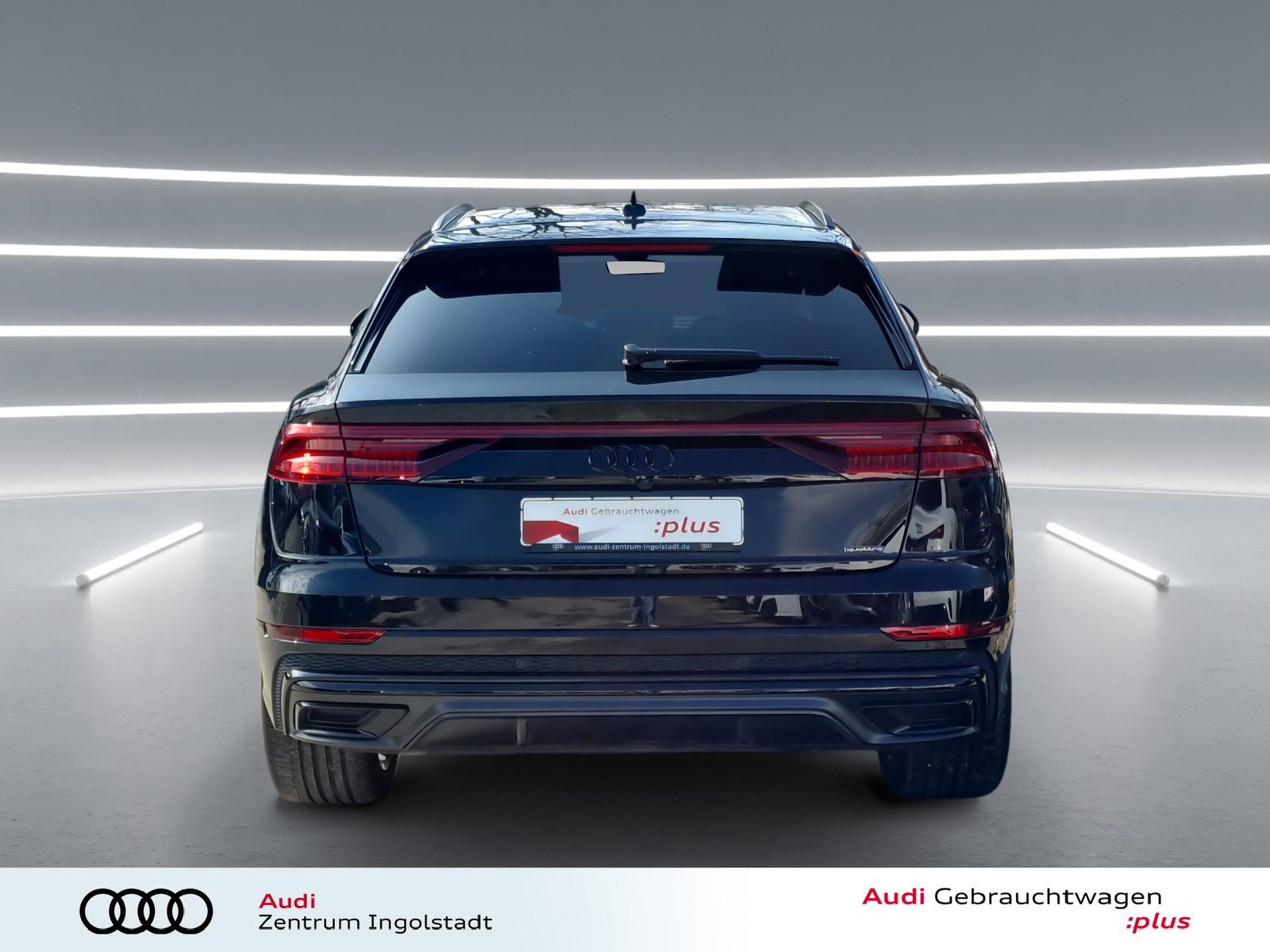 Audi Q8 55 TFSI qu S line MATRIX PANO Luft AHK B&O