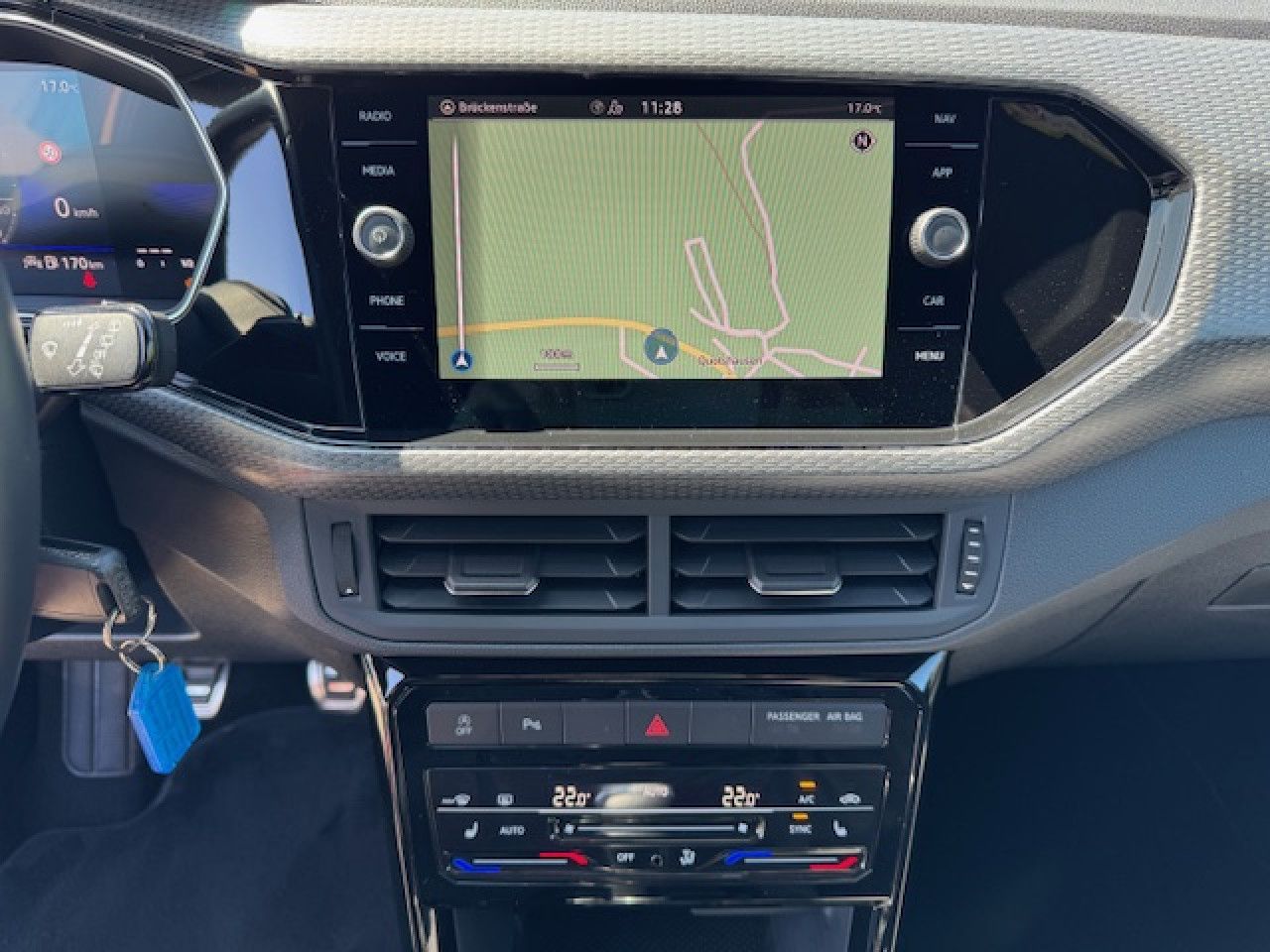 Volkswagen T-Cross R-Line - Samsaru's Car Outlet