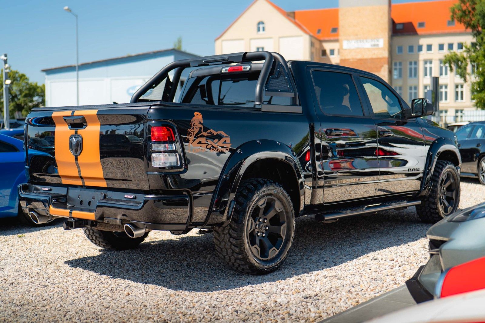 Dodge RAM 5.7 V8 HEMI 4x4 OFFROAD Night-Paket *LED*19%