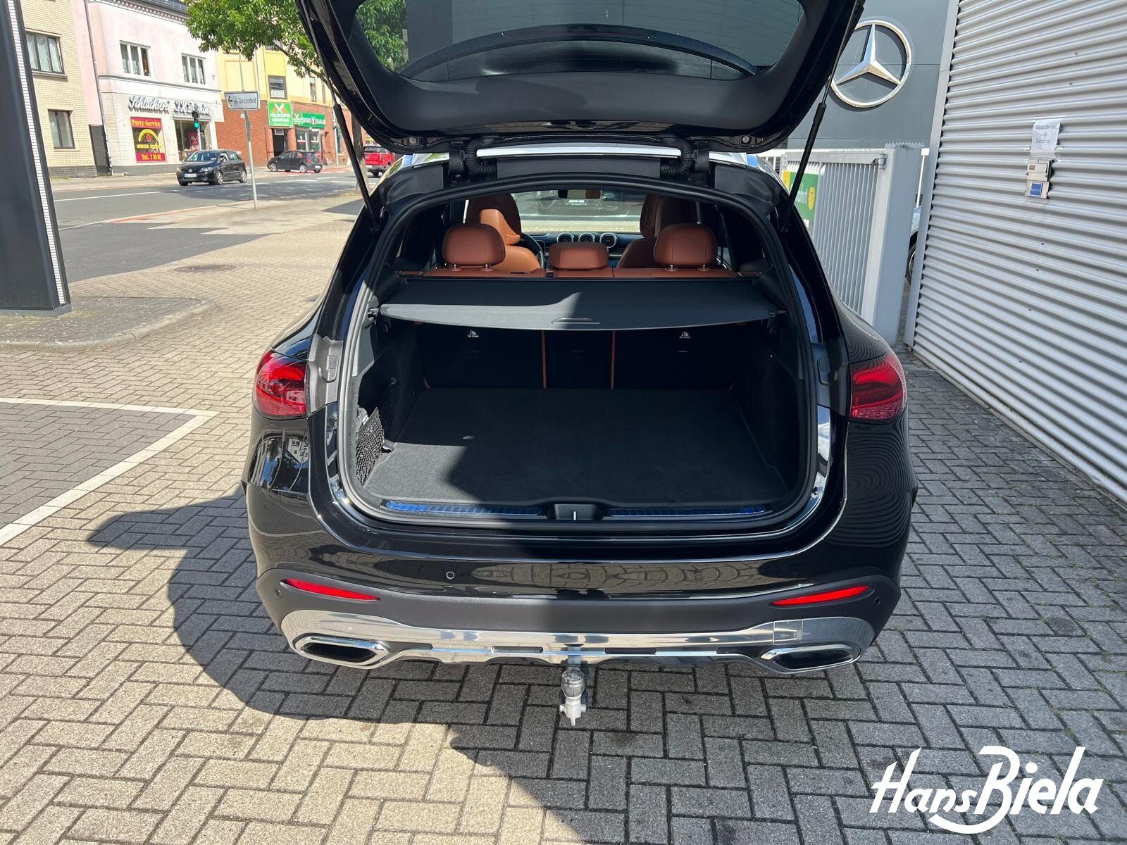 Mercedes-Benz GLC 300 4M AMG/Prem+/20"/Pano/Bur/Multi/AHK/360°
