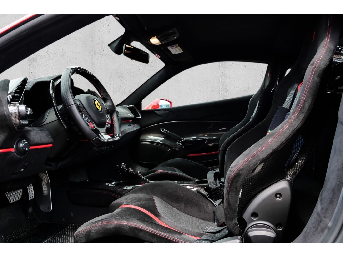 Ferrari 488 Pista - Samsaru's Car Outlet