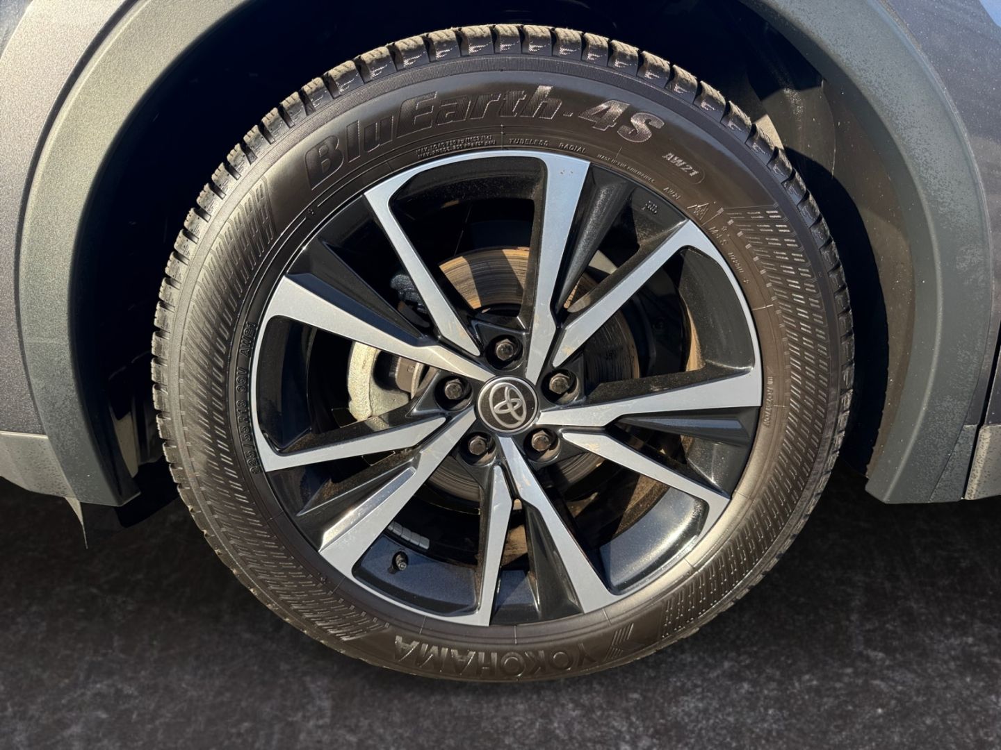 Toyota C-HR 1.8 Hybrid Team D *LED*SHZ*CAM*ACC*SmartKey