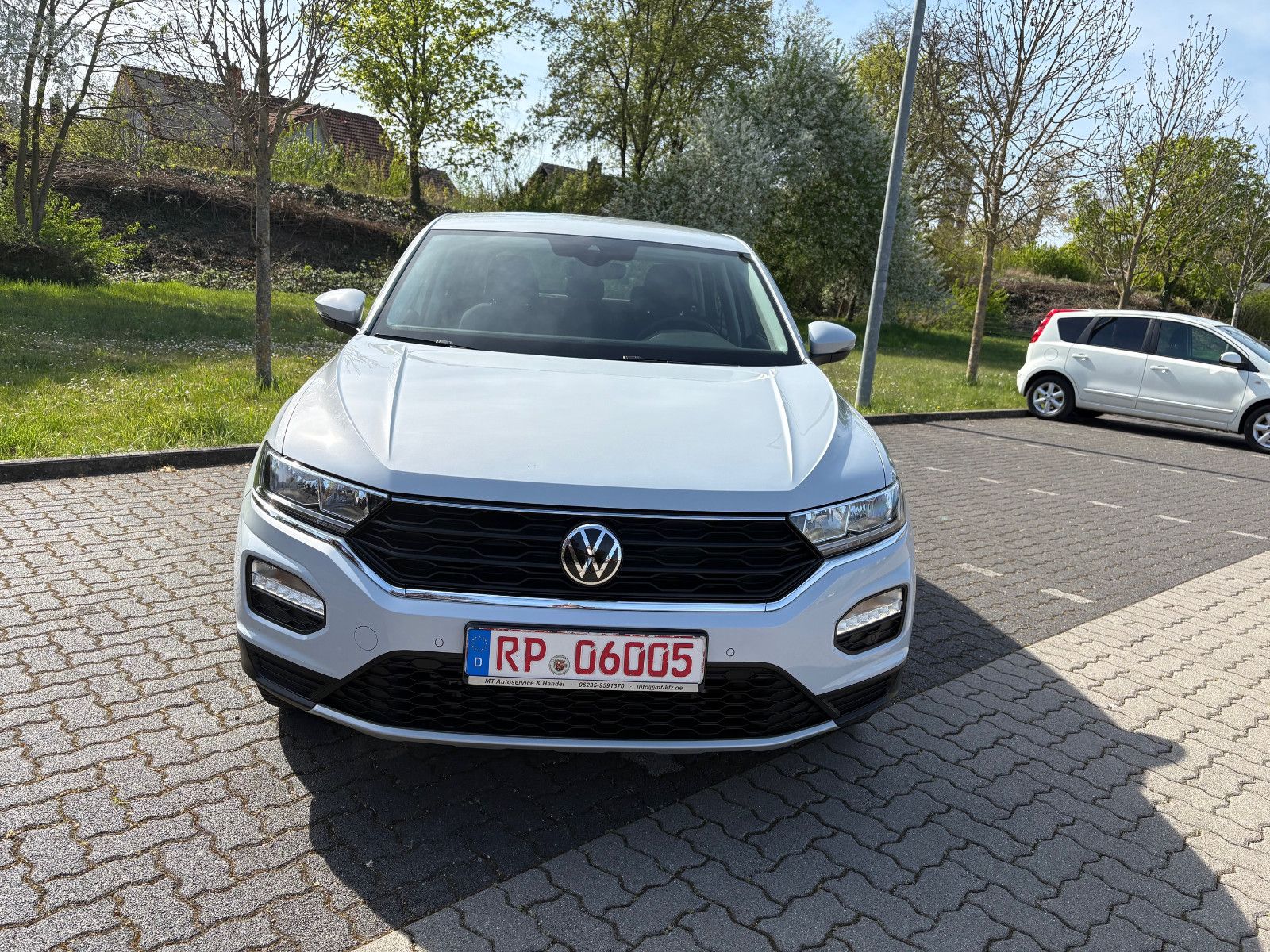 Volkswagen T-Roc Style - Samsaru's Car Outlet
