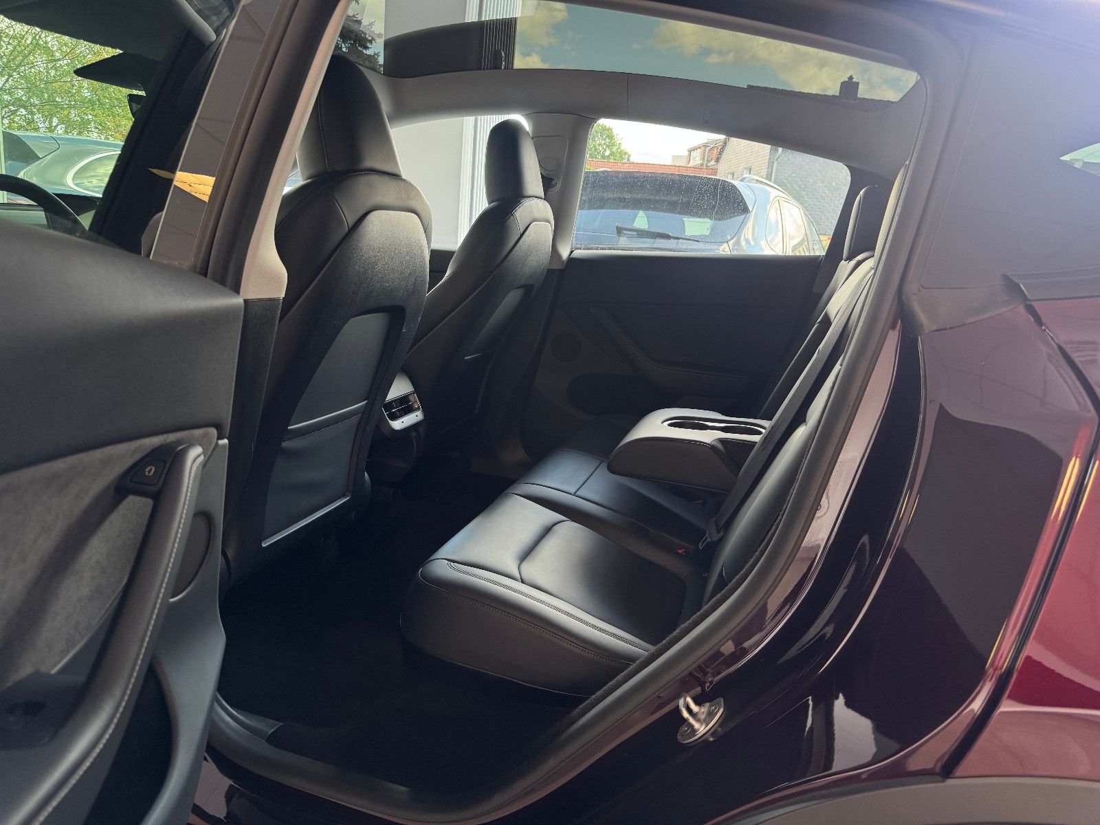 Tesla Model Y Long Range Dual Motor AWD MidnightCherry