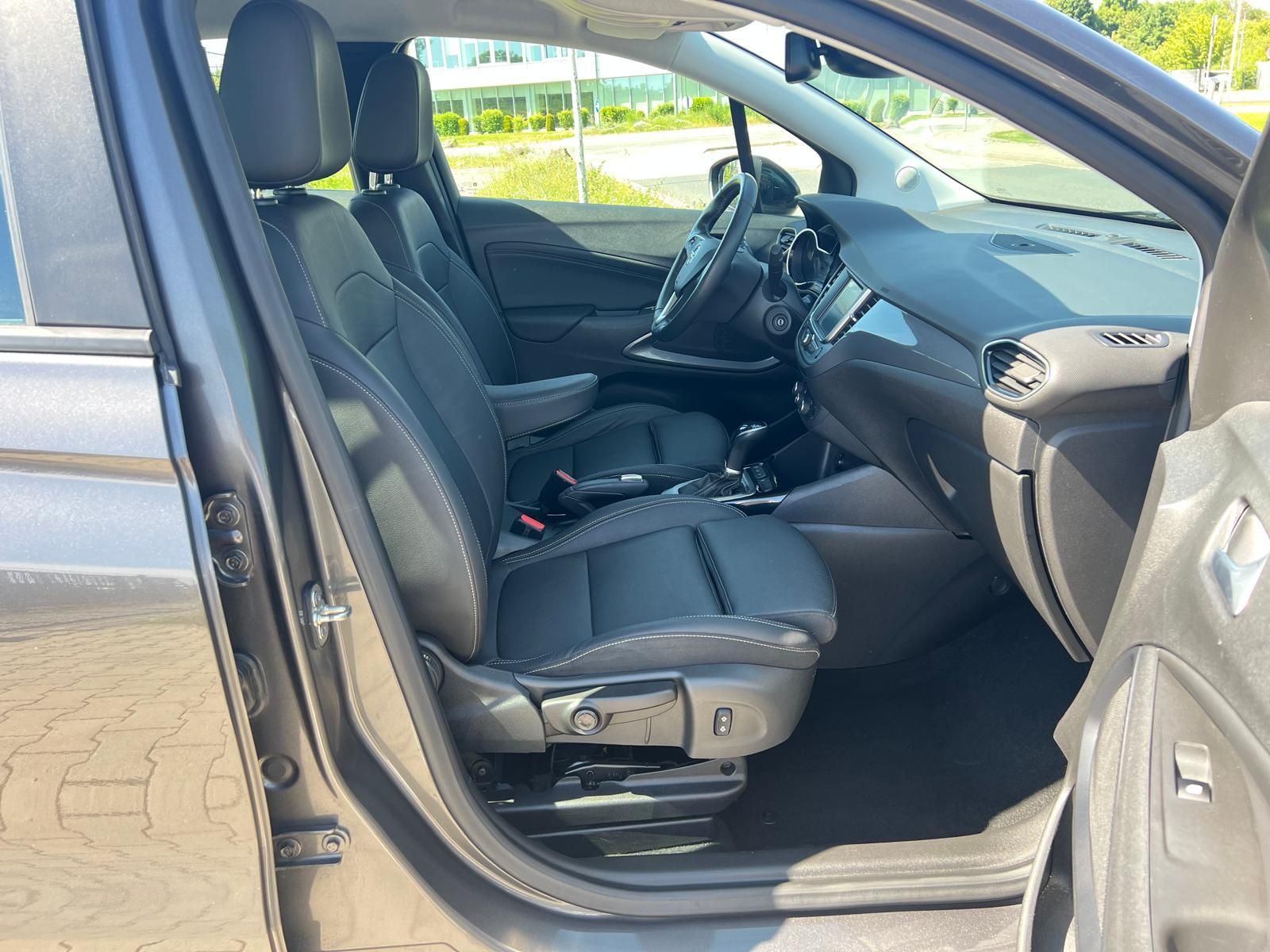 Opel Crossland 1.5 D Elegance - Samsaru's Car Outlet