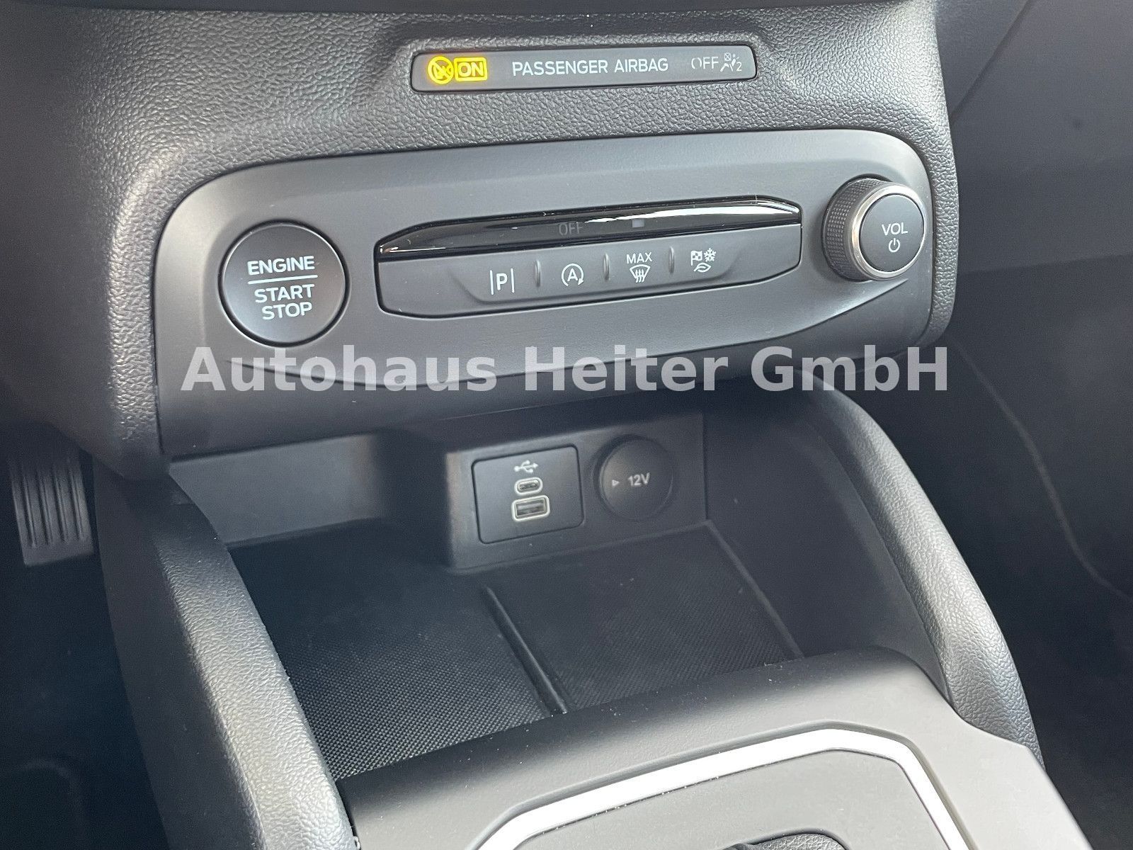 Ford Focus Lim. Aut. 114KW Active /ACC+AHK+BLIS