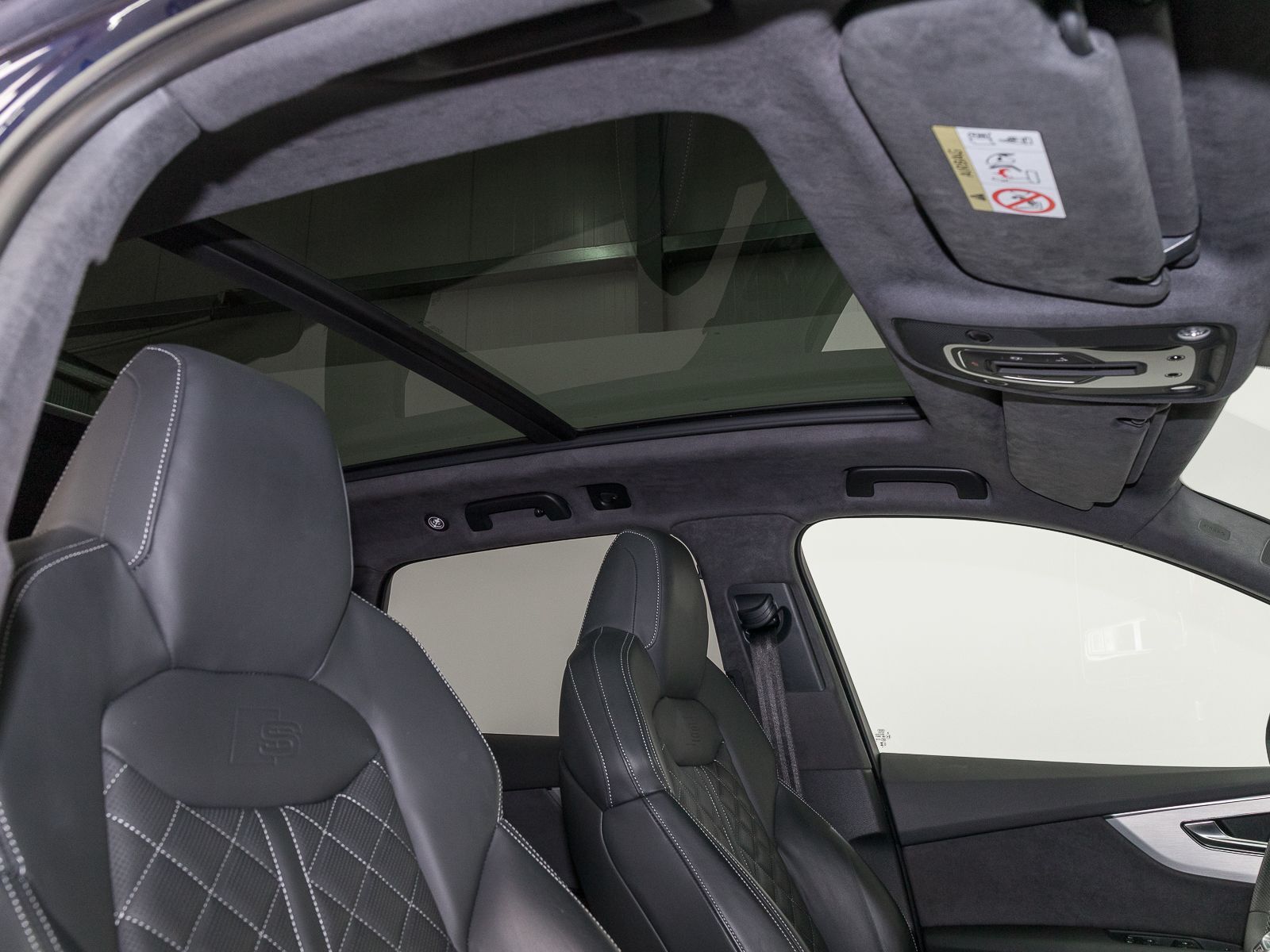 Audi Q7 55 TFSIe Q S LINE PANO BuOadv MASSAGE LM21