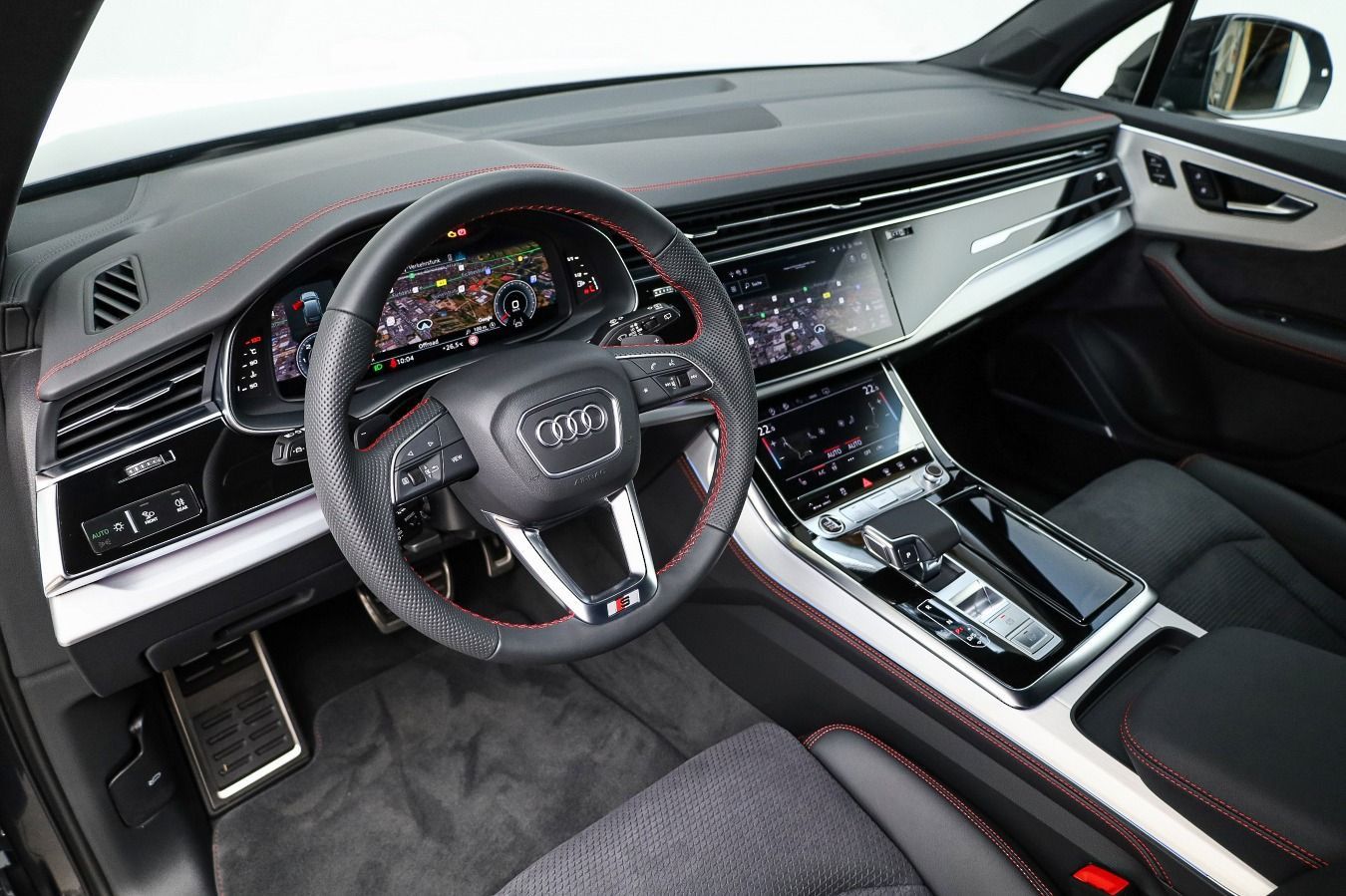 Audi Q7 S line 50 TDI quattro 7SITZER*LASER*AHK*PANO*