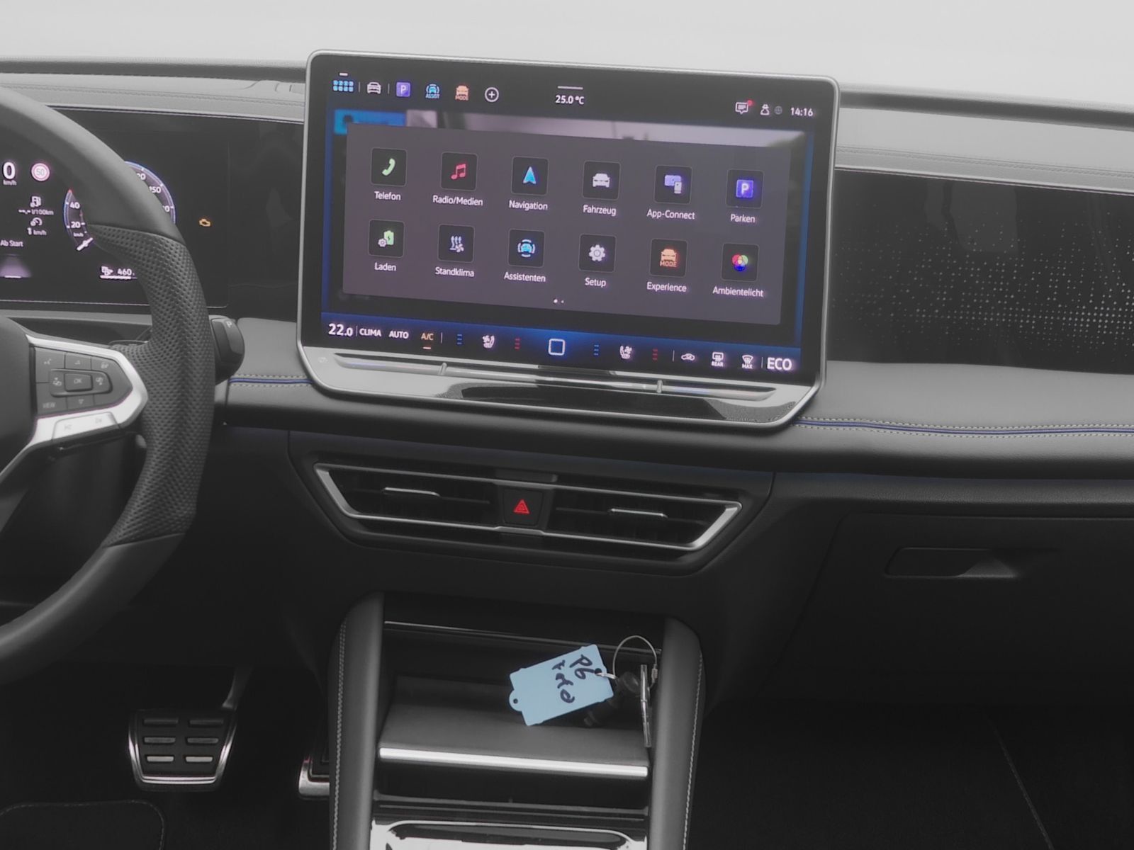 Volkswagen Tiguan R-Line 1.5TSI eHybrid IQ.LIGHT*HARMAN*20"