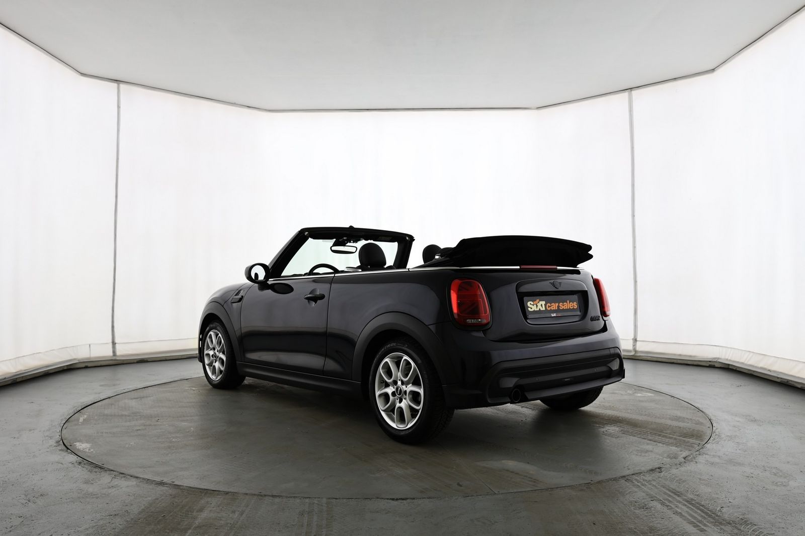 MINI Cooper Cab. Classic Trim - Samsaru's Car Outlet