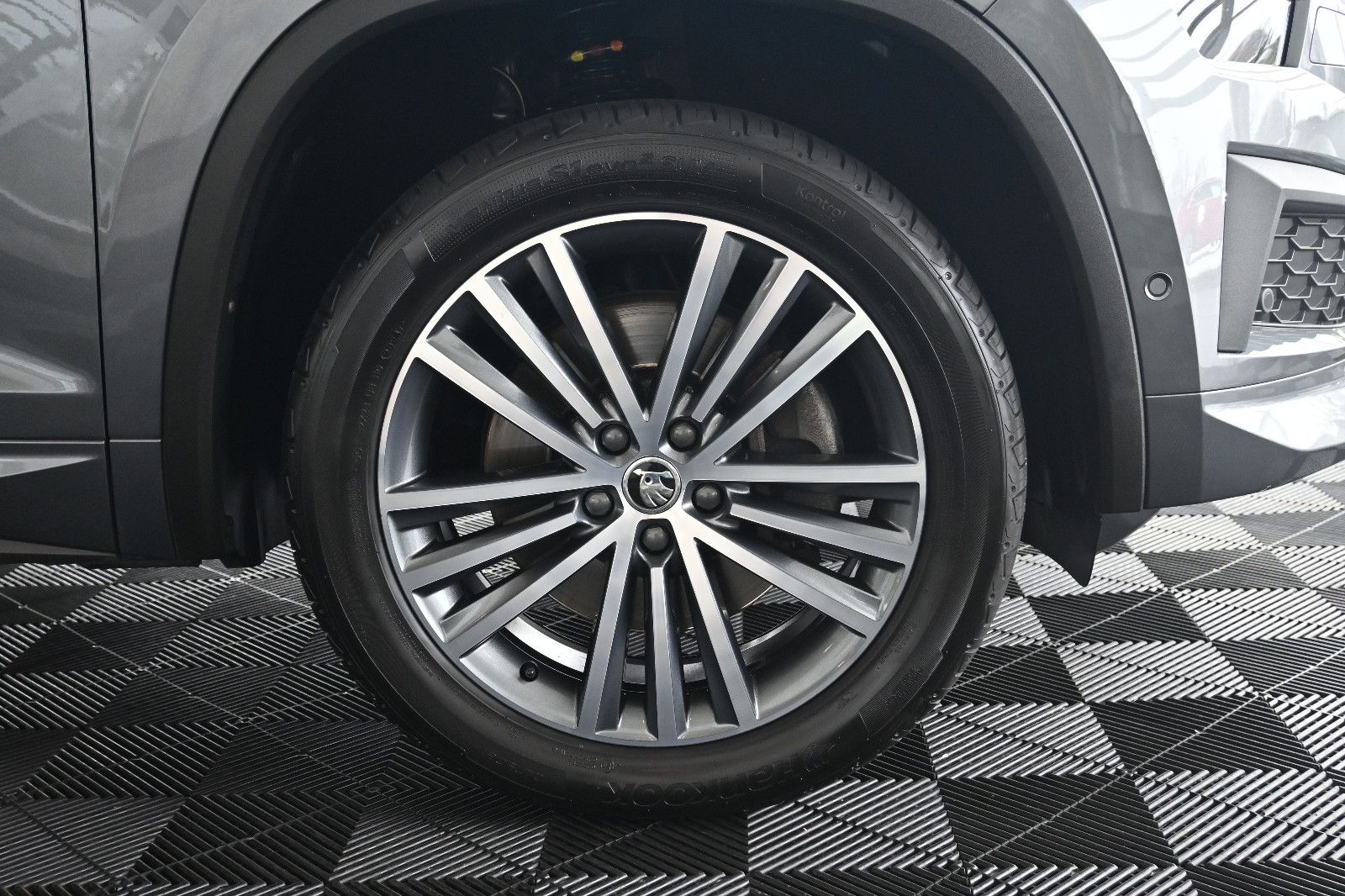 Skoda Kodiaq 2.0 TSI L&K 4M LED Navi Virtual 7-Sitzer