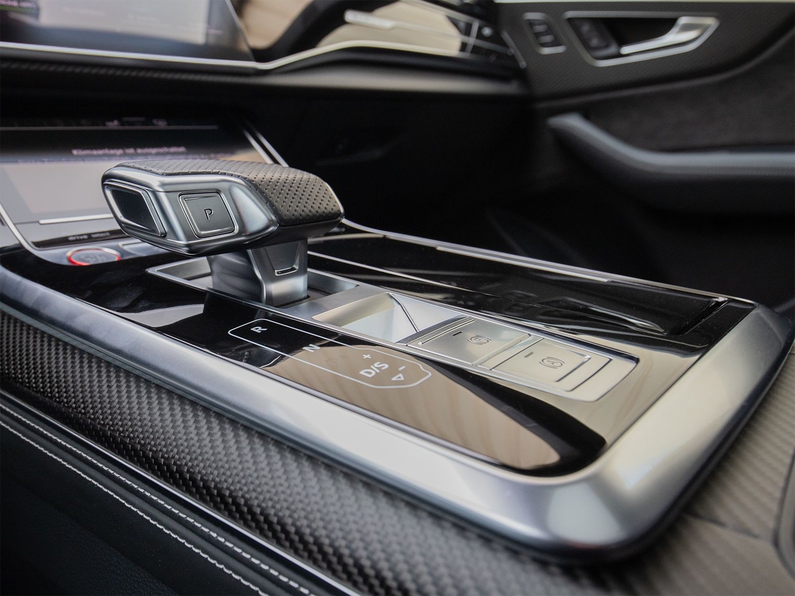 Audi RSQ8 Dynamik+360°Carbon PANO SoftCl.B&O MEGAVOLL