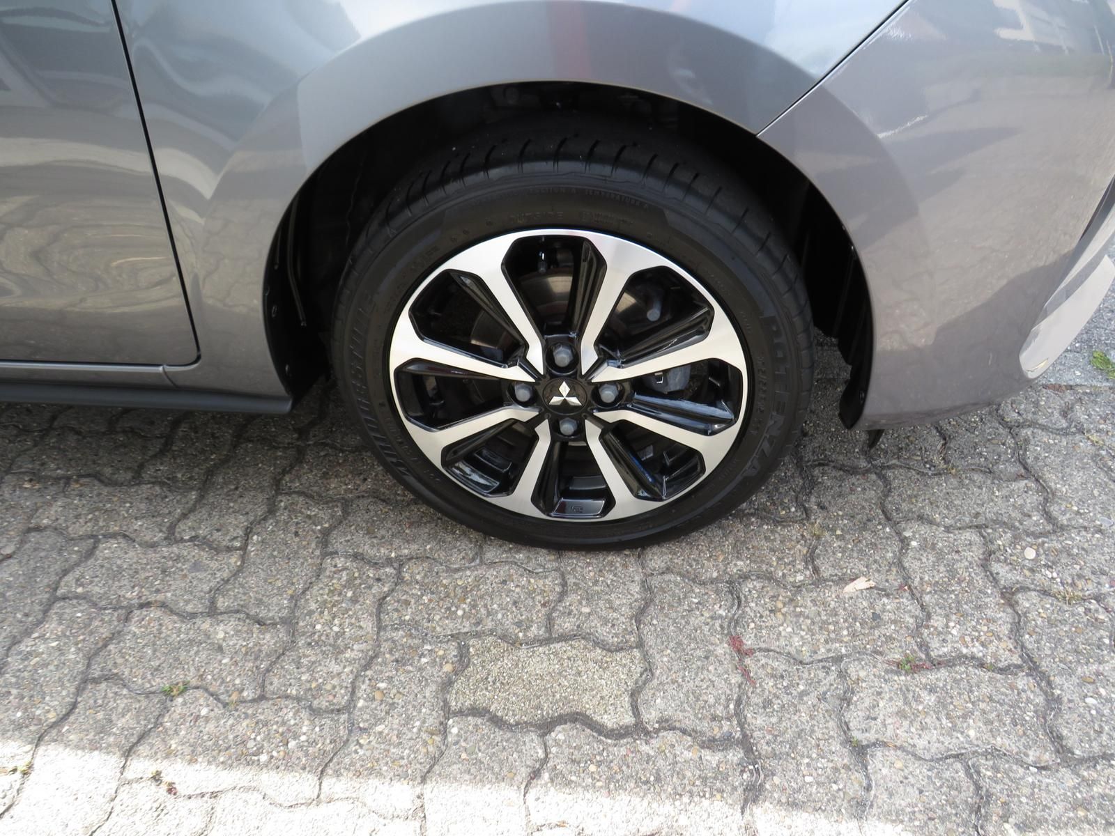 Mitsubishi Space Star Select+ - Samsaru's Car Outlet
