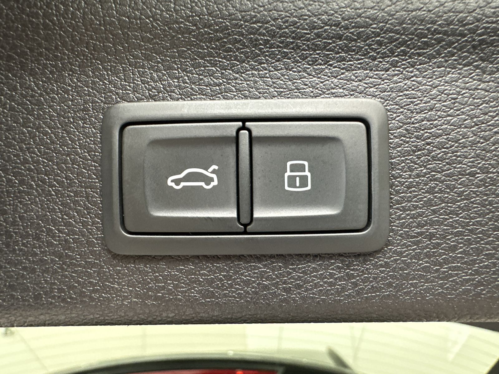 Audi Q3 40 TDI Quattro S-Line - Samsaru's Car Outlet